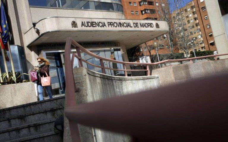 Absuelto un profesor que daba palmadas en el culo a niñas para lograr “un ambiente amistoso” – El Observatorio del laicismo