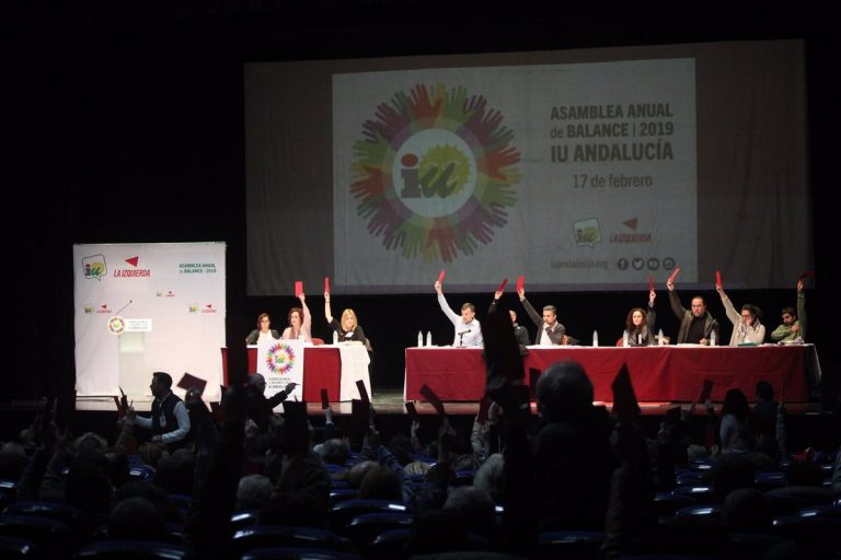 IU abre un amplio debate para recabar la opinión de sus bases sobre el grado de cumplimiento de los acuerdos de Gobierno