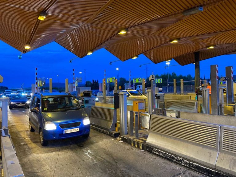 El Gobierno presentará en los próximos meses su plan para introducir peajes en las autovías a partir de 2024