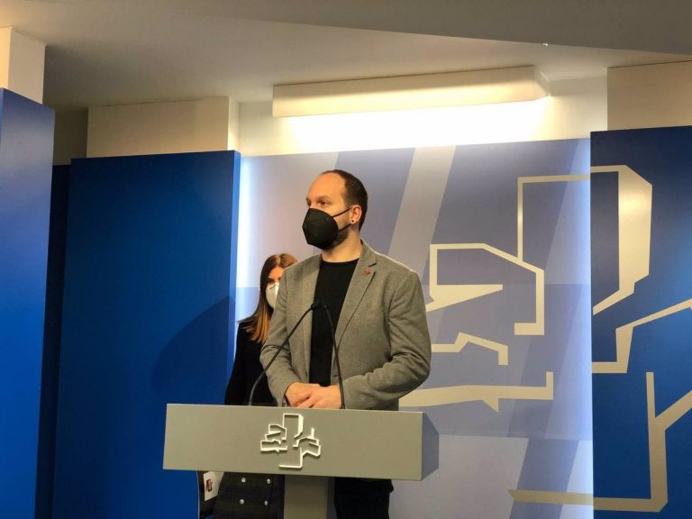 «nadie en su sano juicio piensa que los PGE dependen del apoyo de Bildu en tanto se liberen presos»