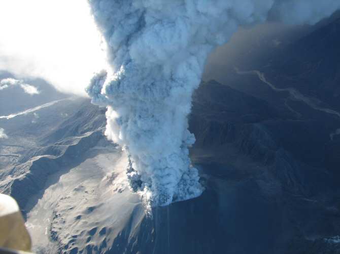 VolcanoAR: la plataforma que alerta sobre posibles erupciones volcánicas a partir de relámpagos