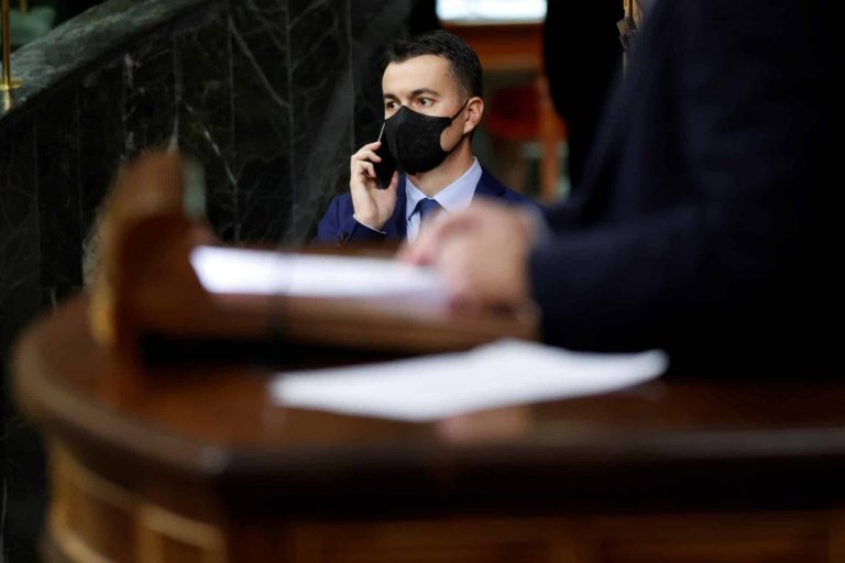 Intrahistoria de la votación más tensa: del despiste de Ábalos a la ‘bronca’ de Rufián a Podemos