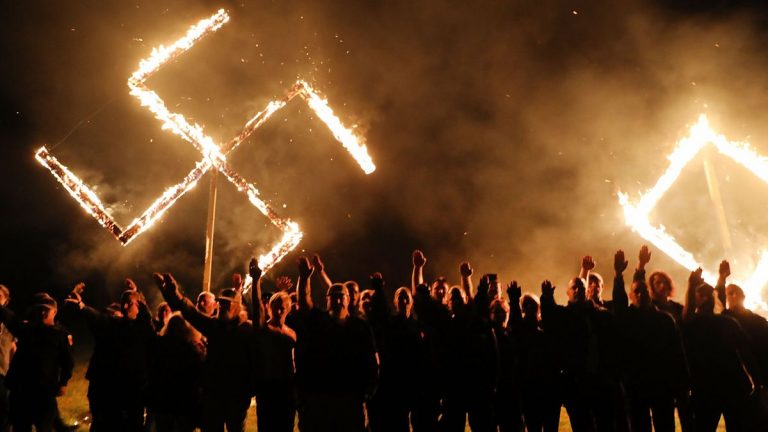 Estados Unidos: Un jurado concede una indemnización de 26 millones de dólares a las víctimas del atropello de Charlottesville | Internacional