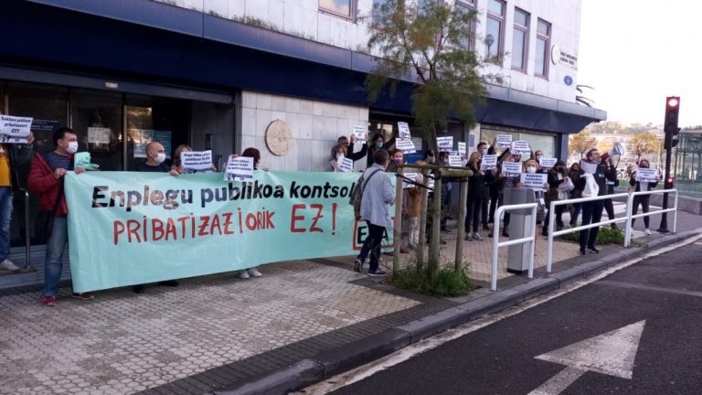 Hezkuntzan inbertitzea etorkizunean inbertitzea da – Poder Popular