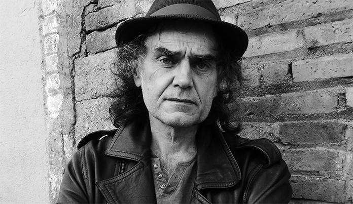 El humor y la metaliteratura de Javier Pérez Andújar, Premio Herralde 2021