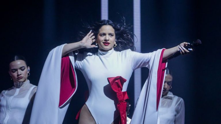 Rosalía se une a The Weeknd en ‘La fama’, la primera canción de su nuevo disco
