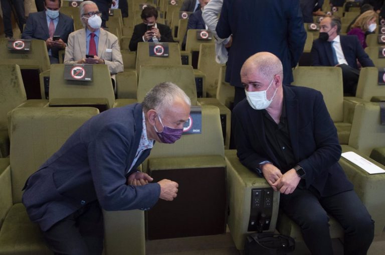 Los sindicatos llaman a la prudencia en la negociación de la reforma laboral y ven posible un acuerdo