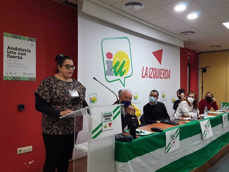 IU elige a Camino Morgaz como nueva coordinadora local en Sevilla capital en una lista con Rojas y Eva Oliva