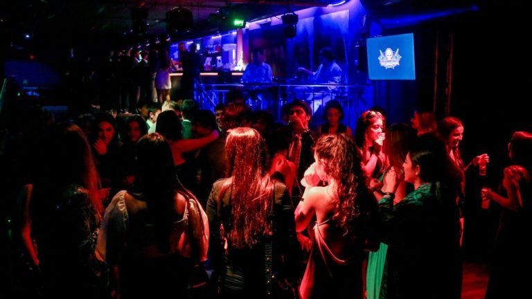 Fin de año negro para la restauración y el ocio nocturno, sin margen de reacción ante las nuevas restricciones