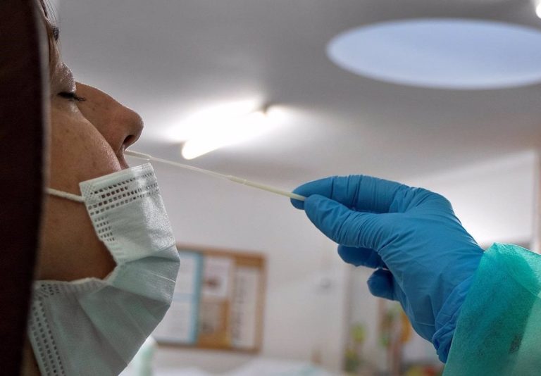 IU pide medidas de coordinación en la conferencia de presidentes y denuncia recortes sanitarios en Madrid y Andalucía