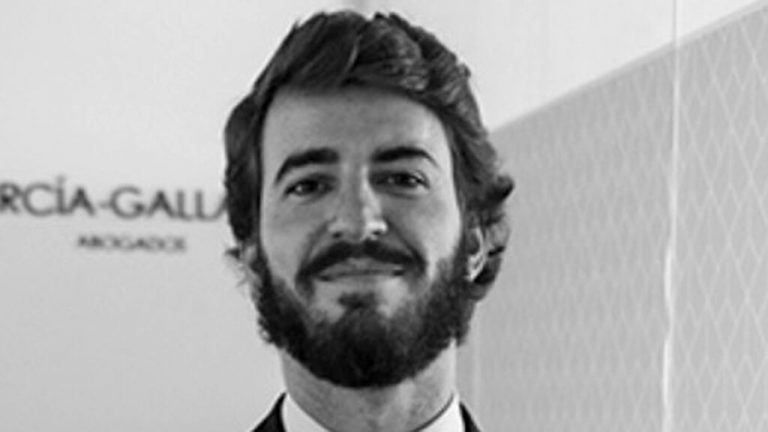 Los tuits homófobos y machistas del candidato de Vox en Castilla y León