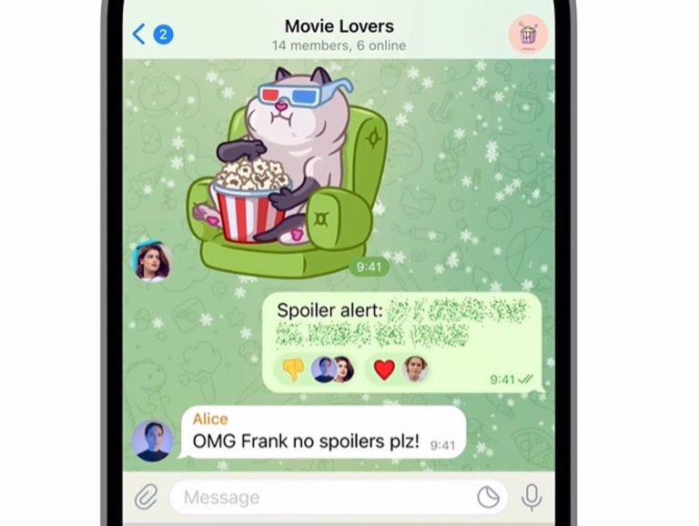 El texto oculto, la traducción de mensajes y las reacciones llegan a Telegram