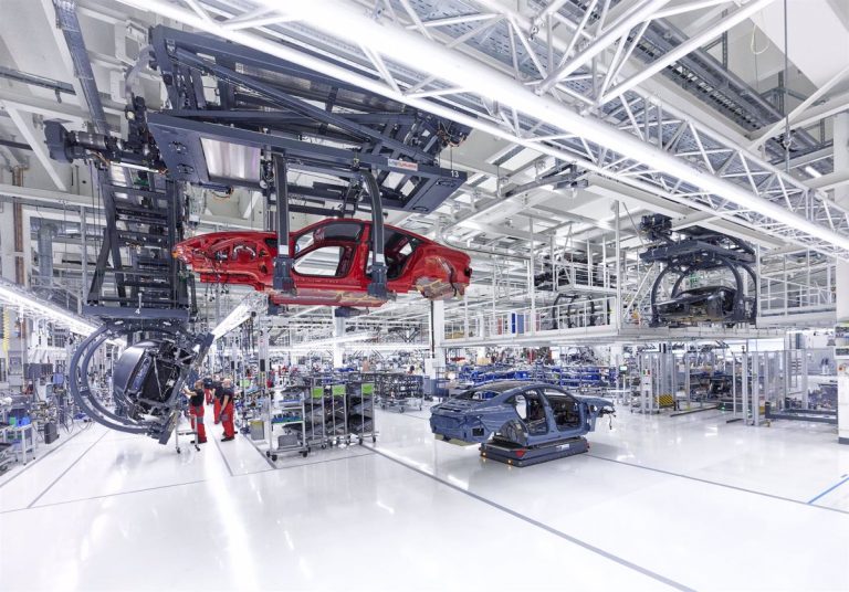 Los ERTE de los fabricantes del sector de automoción afectarán a más de 23.000 trabajadores en 2022