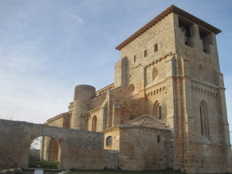 La iglesia de Villamorón será restaurada gracias al micromecenazgo