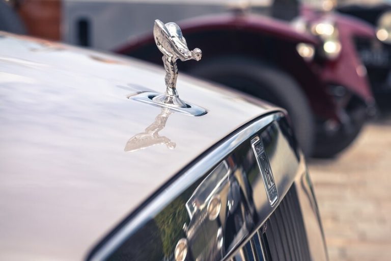 La aerodinámica será clave en los coches eléctricos. Tanto, que Rolls-Royce empequeñecerá su escudo