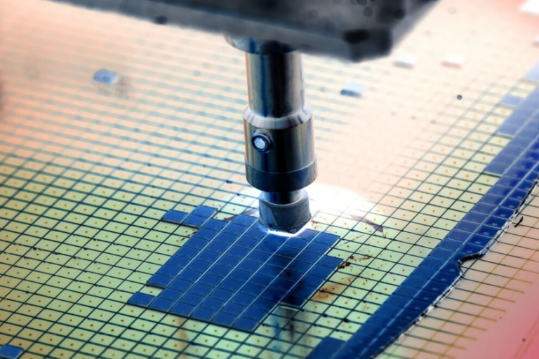 La crisis de semiconductores suma otro problema: no hay suficientes trabajadores cualificados