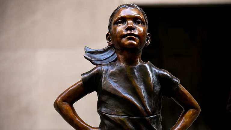 Creadora de «Fearless Girl» busca difundir el mensaje original de la obra