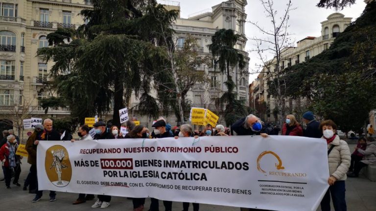 “No son 1.000, son 100.000” – El Observatorio del laicismo