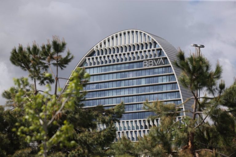 BBVA planea contratar alrededor de 400 banqueros para su unidad de banca mayorista en 2022