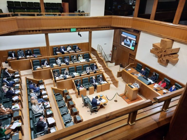 Partidos vascos, satisfechos con la ampliación de los plazos de la reforma educativa para lograr «un buen acuerdo»