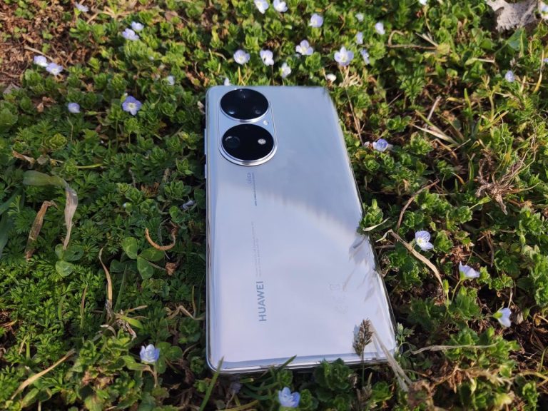 Con P50 Pro Huawei vuelve a coronarse como rey del zoom pero sufre más que nunca la falta de Google