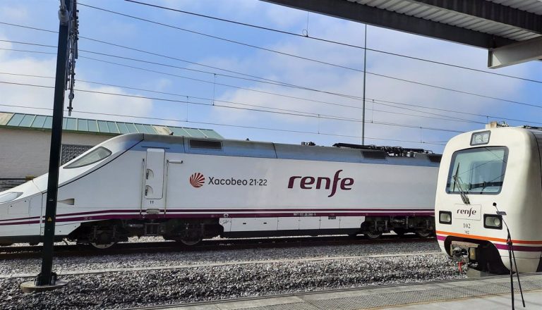 Renfe alcanza un nuevo récord en servicios de AVE desde la pandemia, con cerca de 100.000 viajeros el viernes