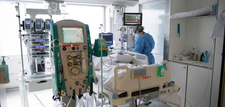 La incidencia cae 102 puntos en un día con 310 fallecidos