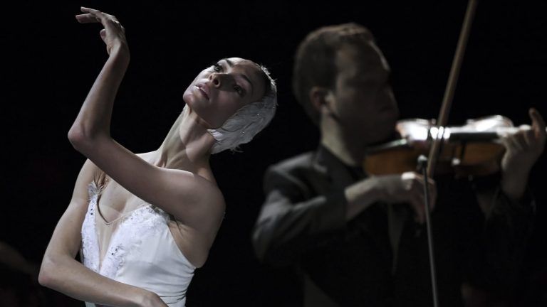 Bailarina rusa estrella abandona el Ballet Bolshoi por invasión de Ucrania