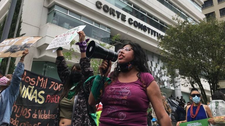 Despenalización del aborto: El presidente Lasso tiene una oportunidad para proteger a mujeres y niñas en Ecuador | Opinión