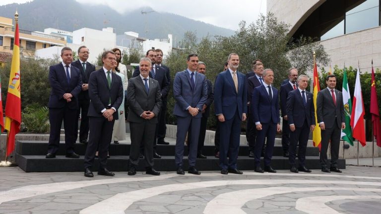 Sánchez anuncia rebajas de impuestos a sectores afectados por guerra de Ucrania
