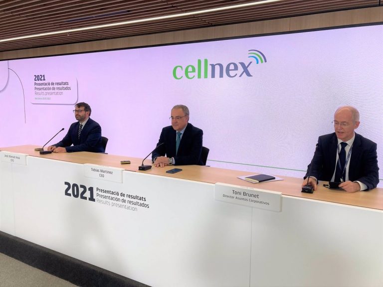 Cellnex lidera el Ibex con subidas del 3,95% tras recibir luz verde para comprar 6.600 torres en Reino Unido