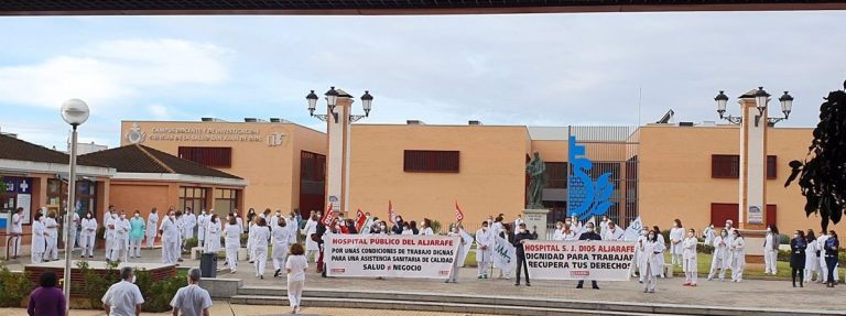 Reunión el jueves en Sevilla por los servicios mínimos de la huelga del hospital del Aljarafe y Sercla el día 22