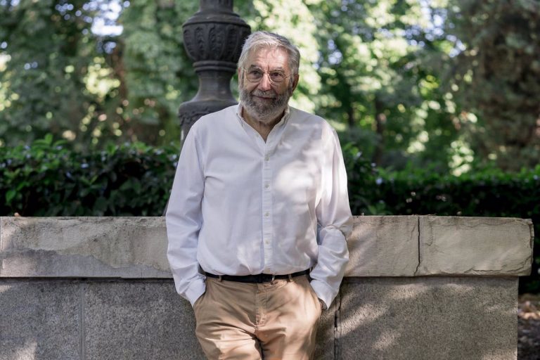 «No le puedes pedir a un artista ruso que se señale sobre si apoya o no a Putin»