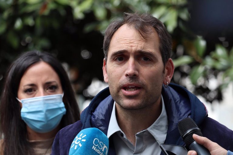 Valero pide cobrar impuestos a eléctricas «que se lo llevan crudo y llevan a la asfixia a familias y empresas»