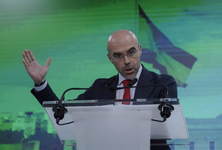 Vox exige intervenir el precio de energía, suspender compromisos climático y nuevas centrales nucleares