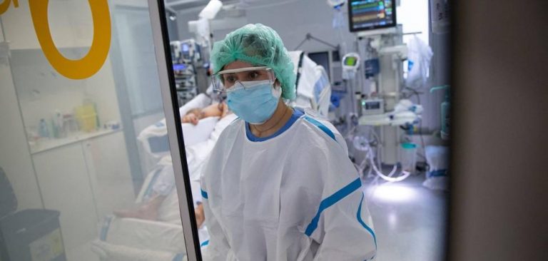 La incidencia cae hasta los 472 casos