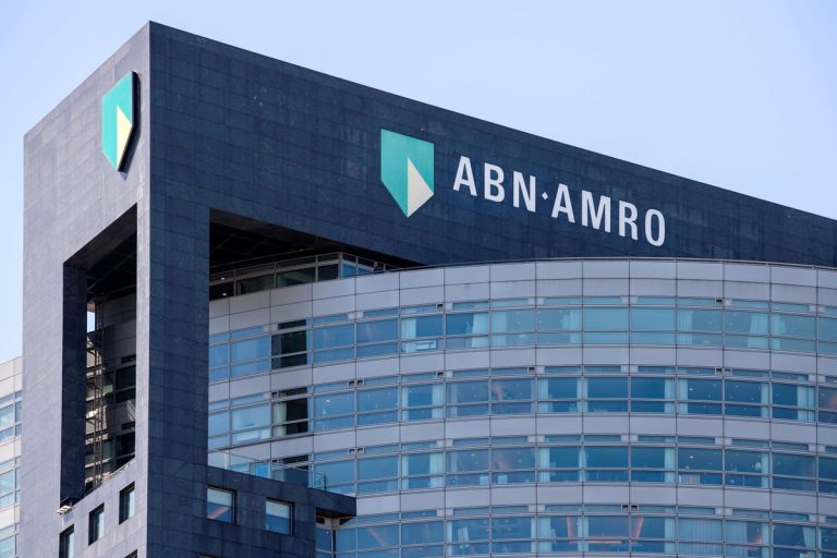 El banco holandés ABN Amro pide disculpas por el pasado esclavista | Economía