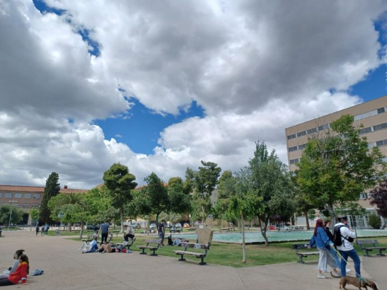 Ante la propuesta de cierre por las tardes en la Universidad de Zaragoza – Poder Popular