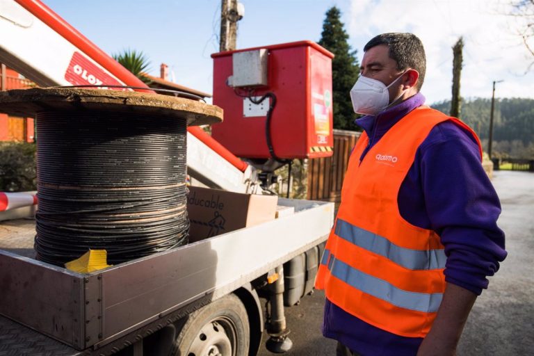 La fibra óptica en manos de operadores independientes se dispara un 137% en 2021