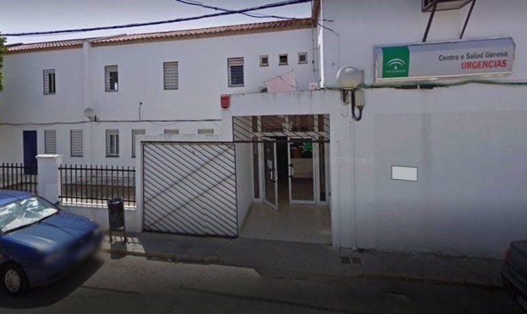 IU eleva al Parlamento las firmas recogidas en demanda de mejoras sanitarias en Gerena (Sevilla)