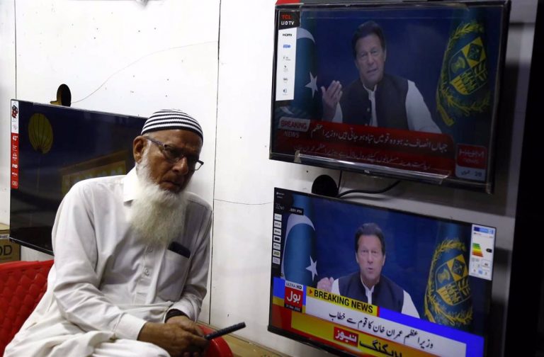 Imran Jan es destituido como primer ministro de Pakistán tras la moción de censura de la oposición