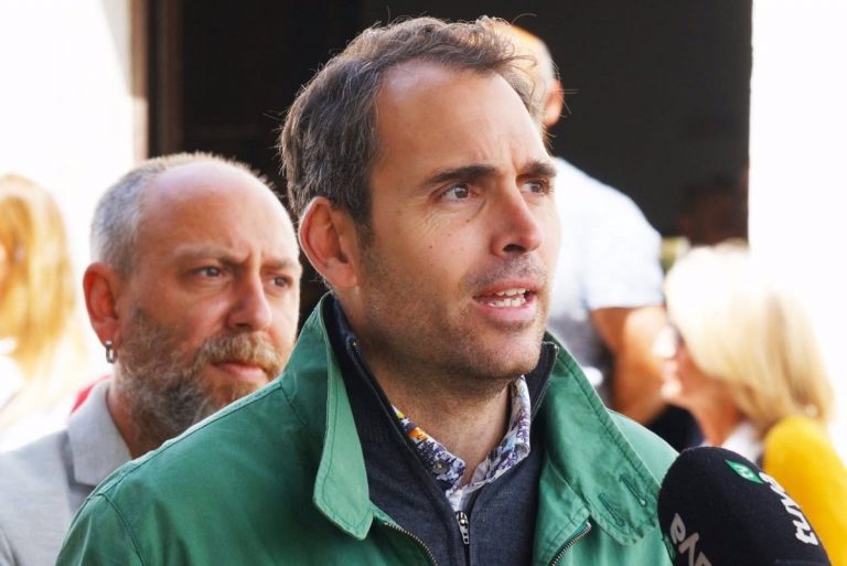 Valero señala que Moreno «no gobierna mientras especula» con el adelanto y que el Gobierno «espera respuestas» de Junta