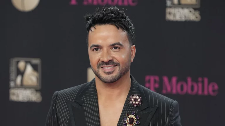Luis Fonsi: su paso por los Premios Oscar, el dinero de Despacito, su amistad con Antonio Orozco, su mujer y cuántos hijos tiene