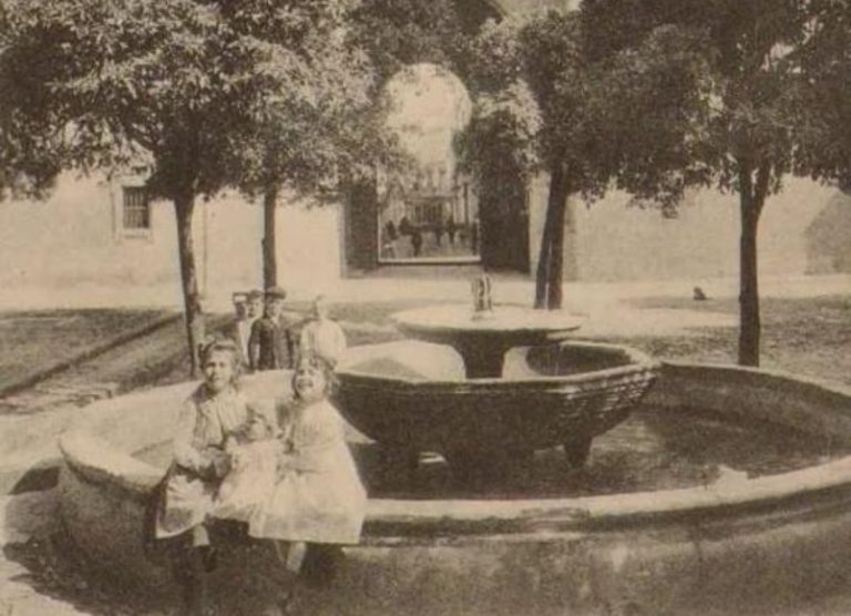El Patio de los Naranjos para la ciudad de Sevilla – El Observatorio del laicismo