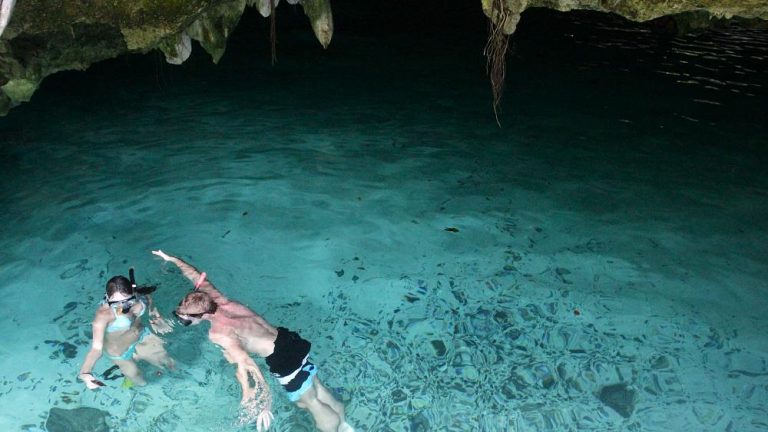 El proyecto ferrocarril del presidente López Obrador pone en peligro los cenotes mexicanos