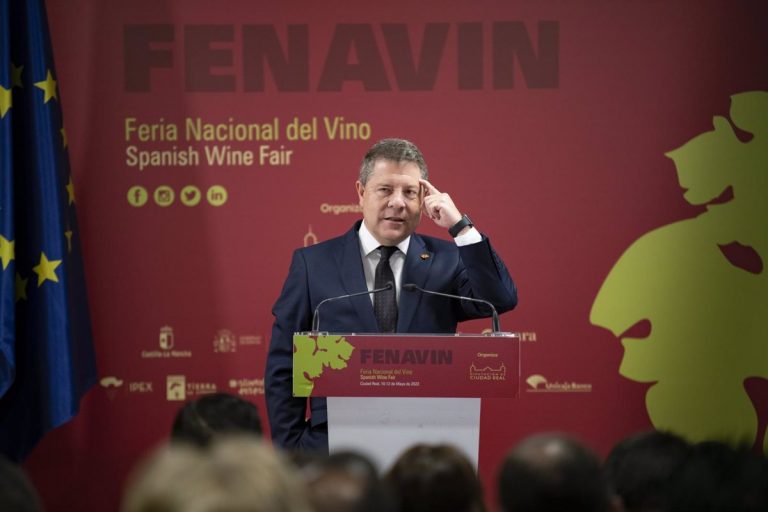 «Que discutan, pero no de cargos ni de subvenciones»