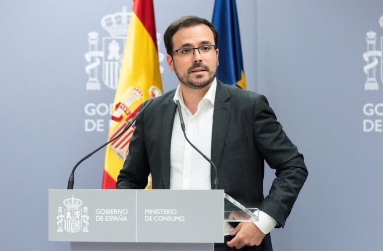 Garzón critica que la «impunidad» del emérito «avergüenza» y pide reformas para atajar la inviolabilidad de la monarquía