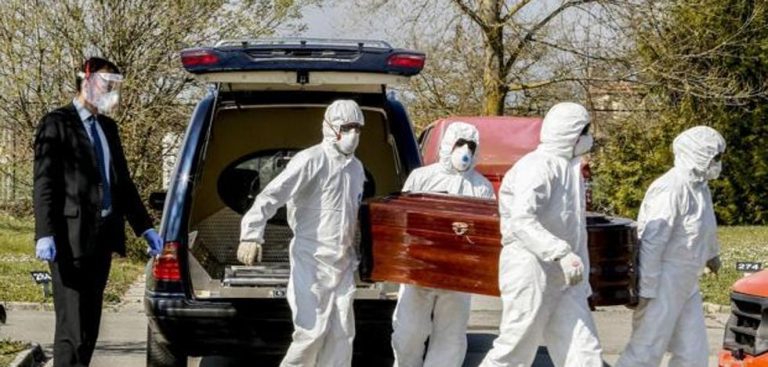 La OMS estima en 15 millones las muertes directas o indirectas por covid