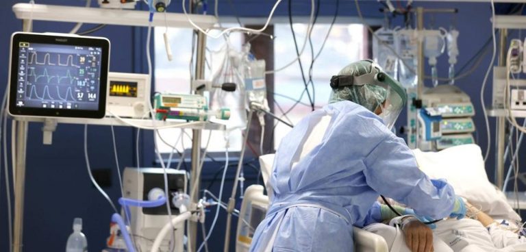 La incidencia de la covid cae 70 casos y se queda en 728
