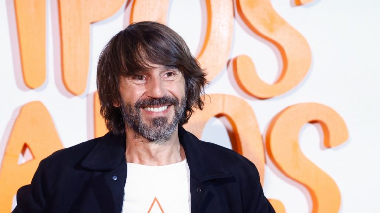 Santi Millán: su mujer, sus hijos y una complicada escena de sexo con Toni Acosta